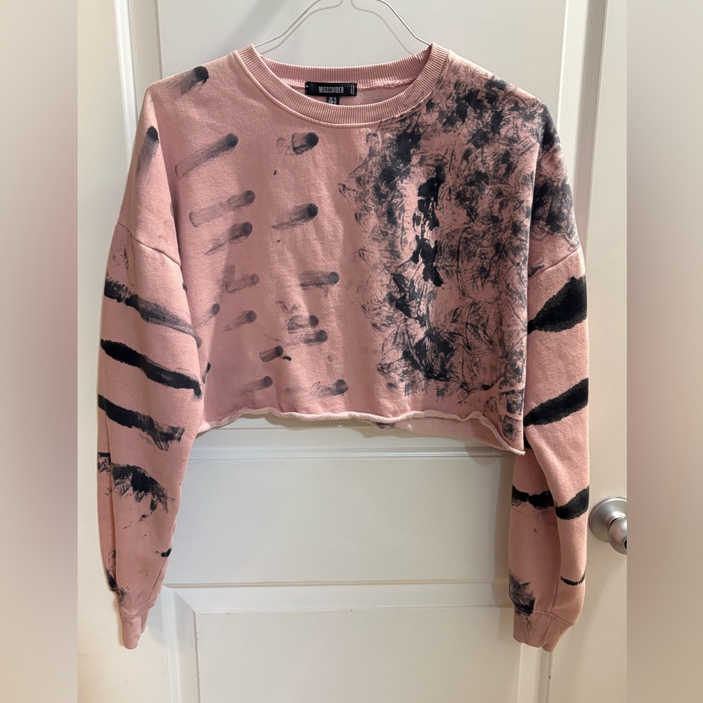 3/$15 Missguided Pink and Black Patterned Crop Sweatshirt